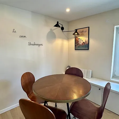 Le Cocoon Strasbourgeois Apartment *